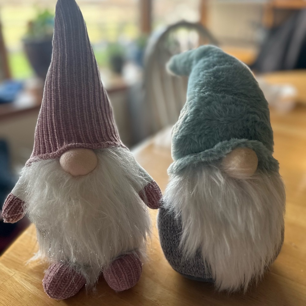 Charming Gnome Decor Set - Pink and Green